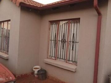 3 Bedroom House to Rent in Protea Glen