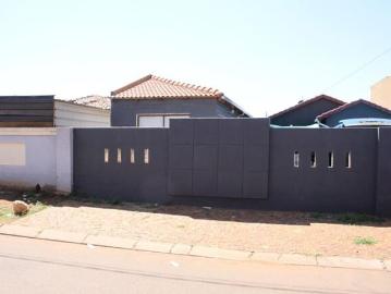 3 Bedroom House to Rent in Protea Glen