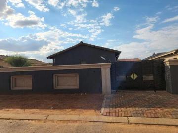 3 Bedroom House to Rent in Protea Glen