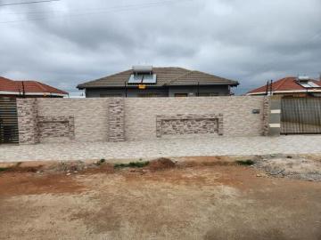3 Bedroom House to Rent in Protea Glen