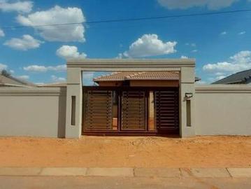 3 Bedroom House to Rent in Protea Glen
