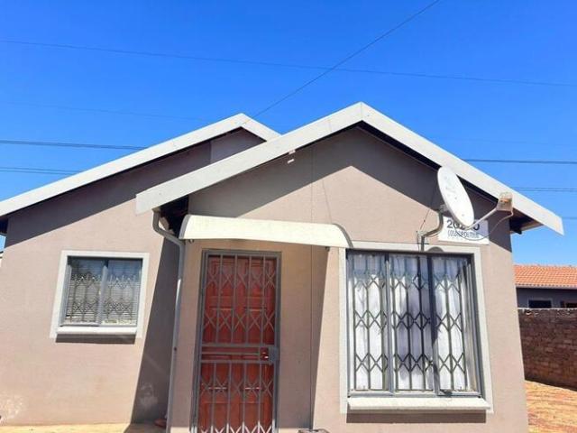3 Bedroom House to Rent in Protea Glen