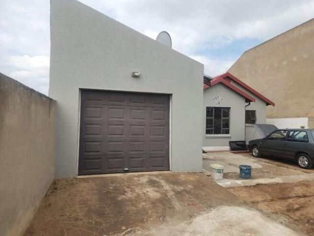 3 Bedroom House to Rent in Protea Glen