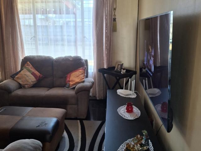 3 Bedroom House To Rent in Randfontein South