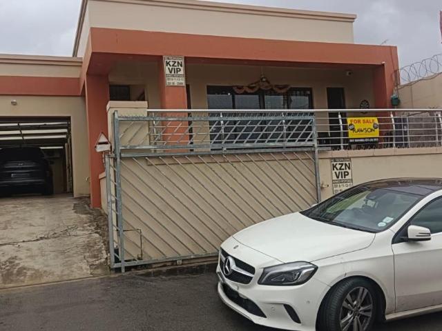 3 Bedroom house to rent in Redfern, Phoenix