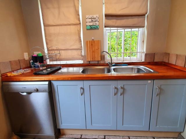 3 Bedroom House To Rent in River Club