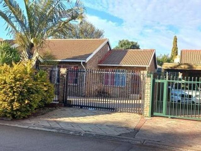 3 Bedroom house to rent in Rooihuiskraal North, Centurion
