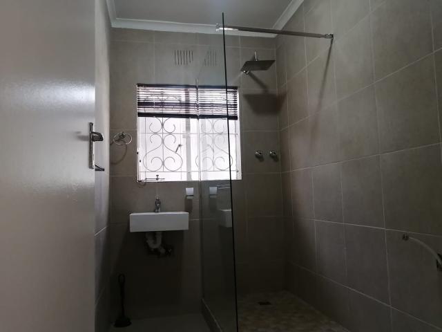 3 Bedroom House To Rent in Rylands