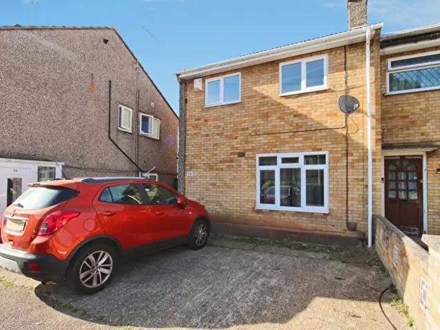 3 Bedroom House To Rent In Scotswood, LE2