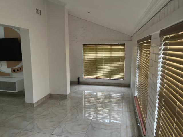 3 Bedroom House To Rent in Scottburgh South