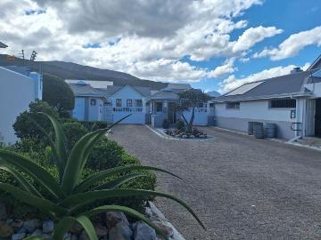 3 Bedroom house to rent in Sandbaai, Hermanus