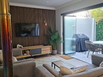 3 Bedroom house to rent in Sea Point, Cape Town