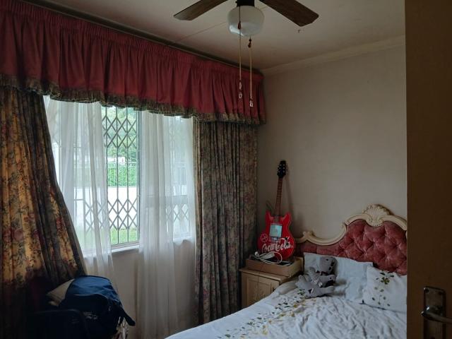 3 Bedroom House To Rent in Shallcross