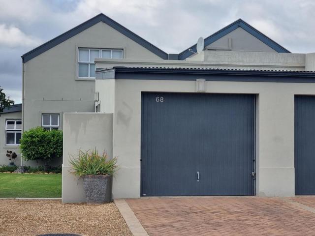 3 Bedroom house to rent in Silwerstrand Golf And River Estate, Robertson