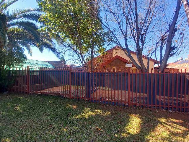 3 Bedroom House to Rent in South Ridge