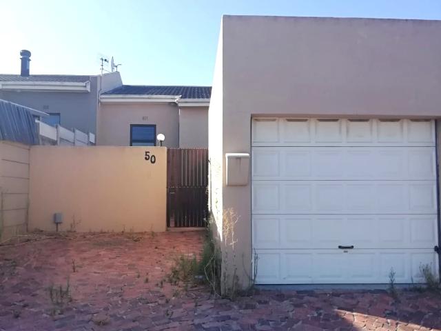 3 Bedroom House to Rent in St Dumas, Kuils River