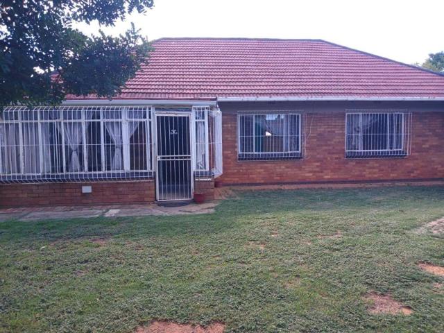 3 Bedroom House to Rent in Stilfontein