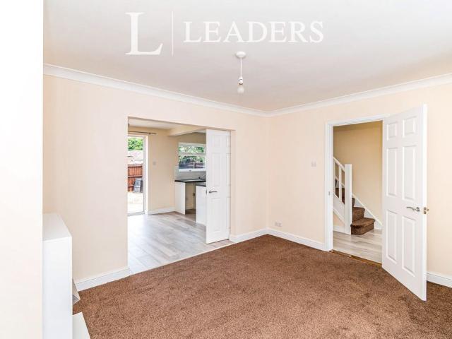 3 bedroom house to rent Longfield Avenue, Fareham, PO14