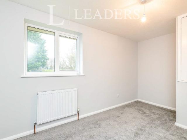 3 bedroom house to rent Meadow Gardens, Buckingham, Buckinghamshire, MK18