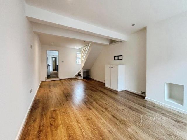 3 bedroom house to rent Napier Road, South Croydon, CR2