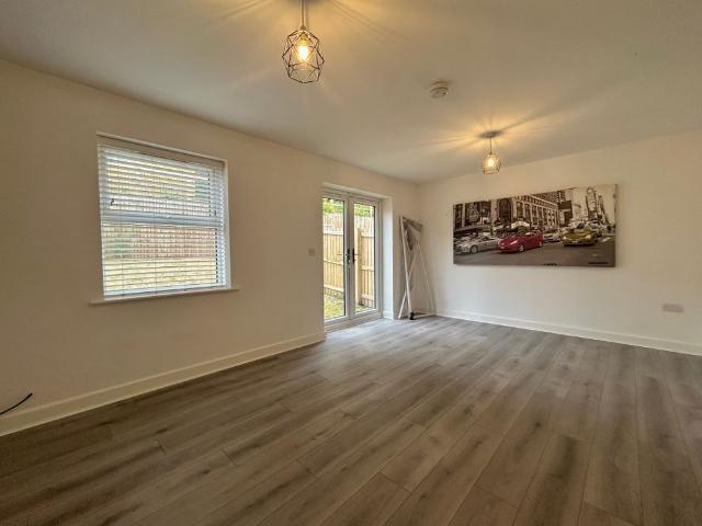 3 bedroom house to rent Park Meadow Lane, Leeds, LS12