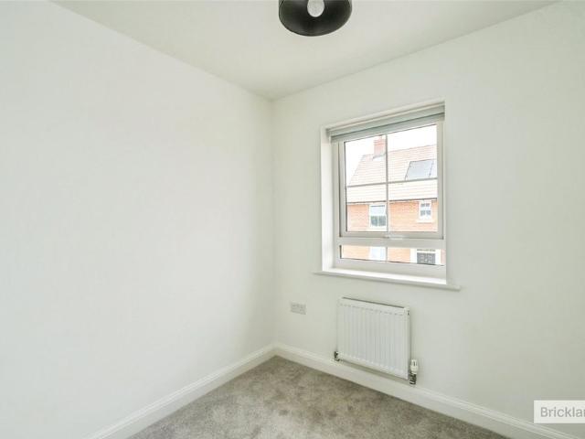 3 bedroom house to rent Sandpiper Grove, Bosham, Chichester, West Sussex, PO18