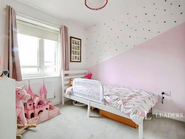 3 bedroom house to rent Sapphire Road, Bishops Cleeve, Cheltenham, Gloucestershire, GL52