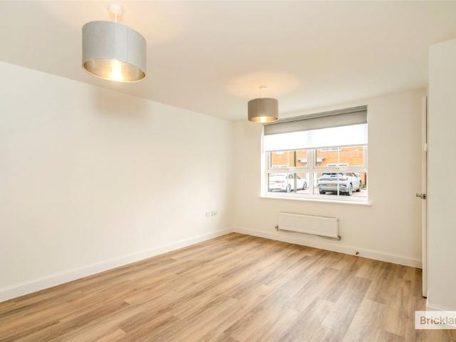 3 bedroom house to rent Siskin Way, Yapton, Arundel, West Sussex, BN18
