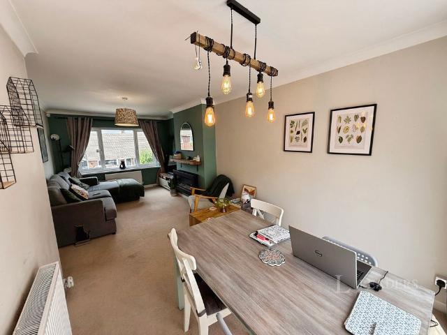 3 bedroom house to rent Springfield Avenue, Pontefract, West Yorkshire, WF8