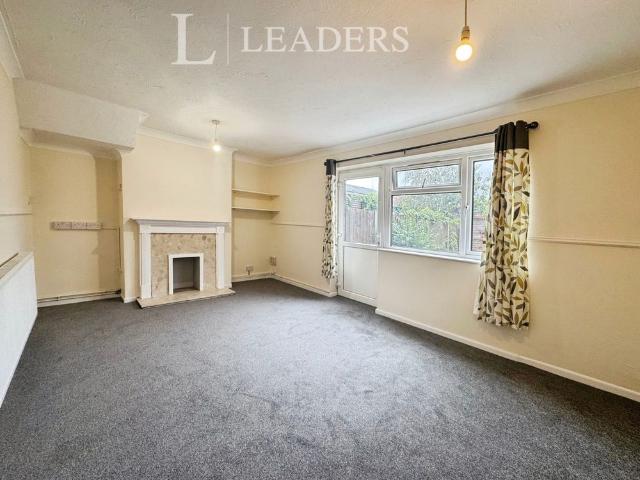 3 bedroom house to rent Stanley Road, Clacton on Sea, CO15