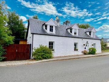 3 Bedroom House Taynuilt Argyll And Bute 100503125