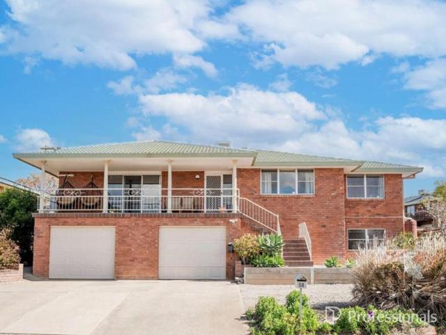 3 Bedroom House Tamworth NSW 105995664