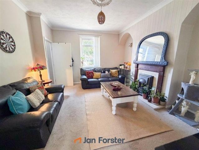 3 Bedroom House Terraced