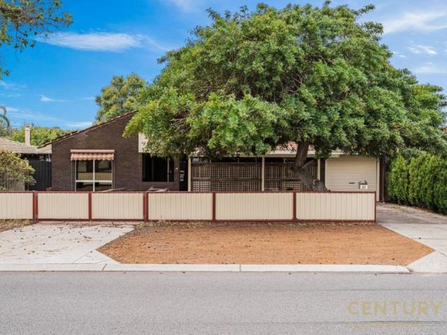 3 Bedroom House Thornlie, WA 103844439