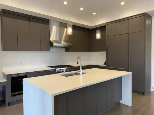 3 Bedroom House Tsawwassen BC 105087672