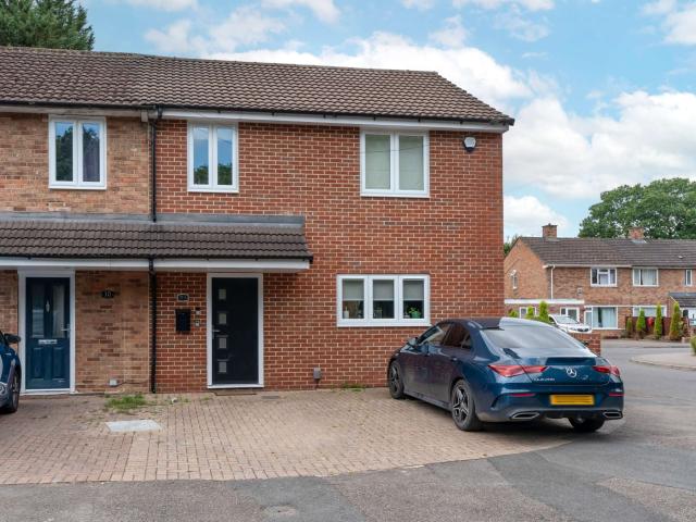 3 bedroom House unspecified for rent in Foxwell Drive, Headington, Oxford