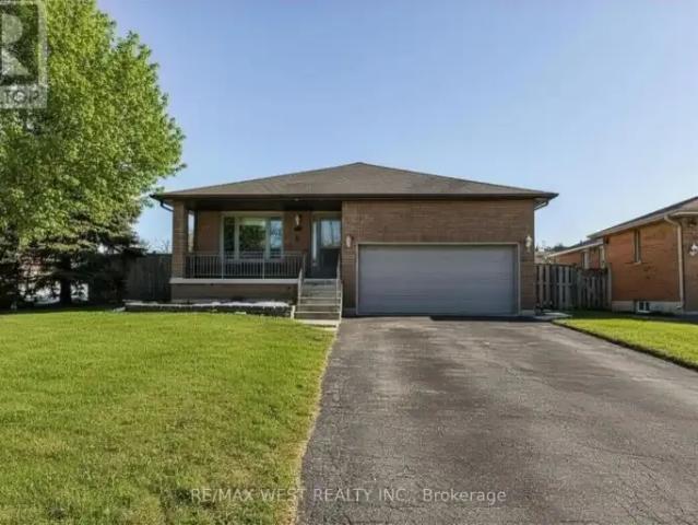 3 Bedroom House Vaughan ON 104711700