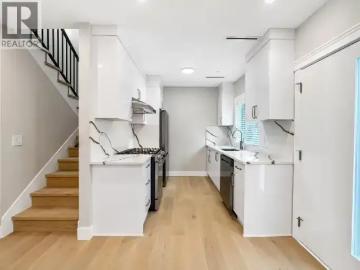 3 Bedroom House Vancouver BC 102468522