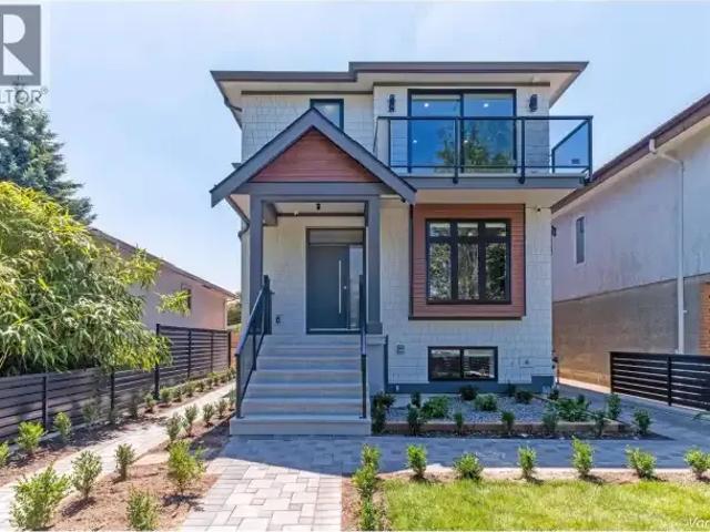 3 Bedroom House Vancouver BC 105151007