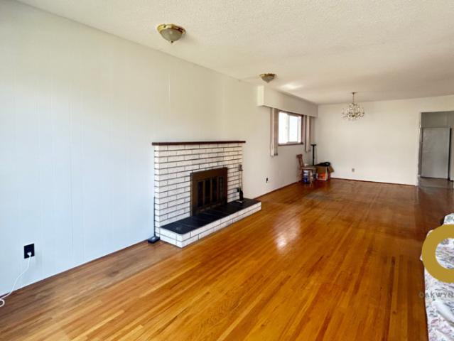 3 Bedroom House Vancouver BC 105394333