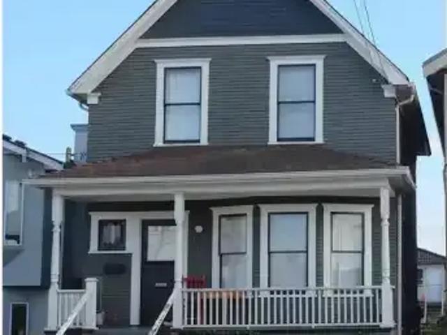 3 Bedroom House Vancouver BC 105420807