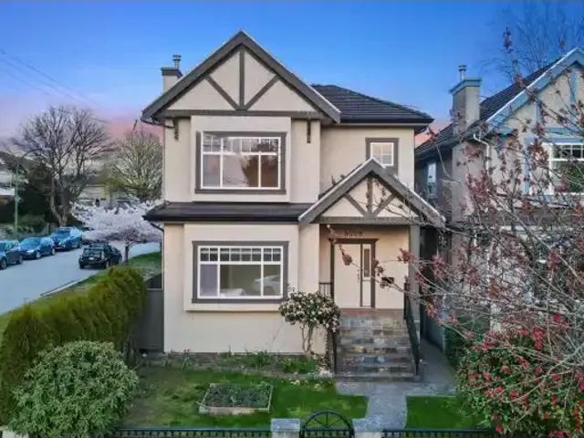 3 Bedroom House Vancouver BC 105435205