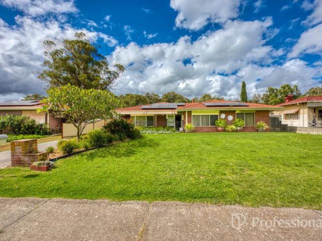 3 Bedroom House Yarloop WA 105972215