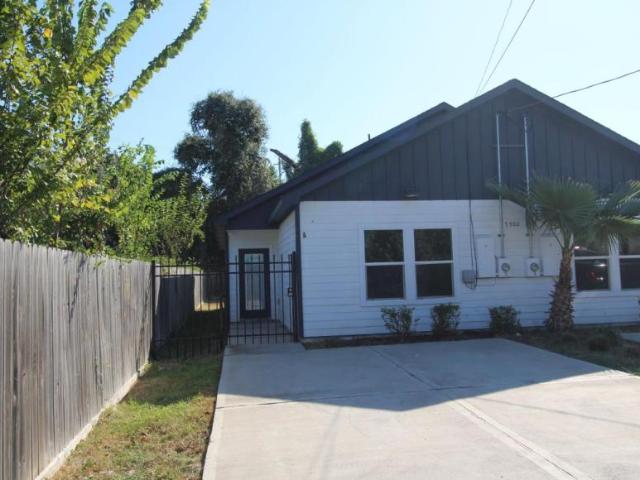 3 bedroom, Houston TX 77088 105989731