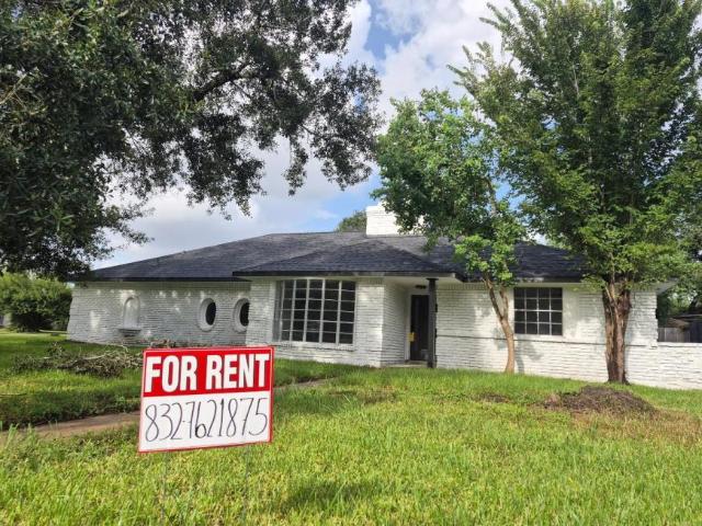 3 bedroom, Houston TX 77096 LS105599418