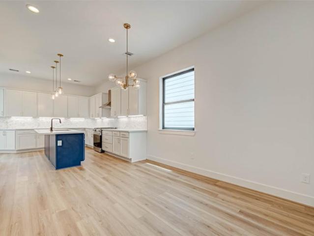 3 bedroom, Houston TX 77004 LS97072629