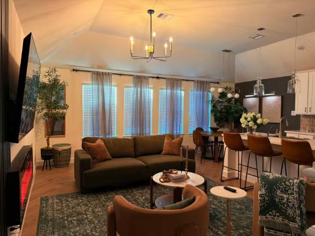 3 bedroom, Houston Houston 77047 LS97813405