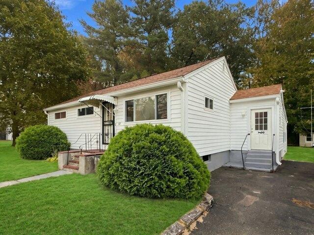 3 bedroom, Holbrook MA 02343 106156616