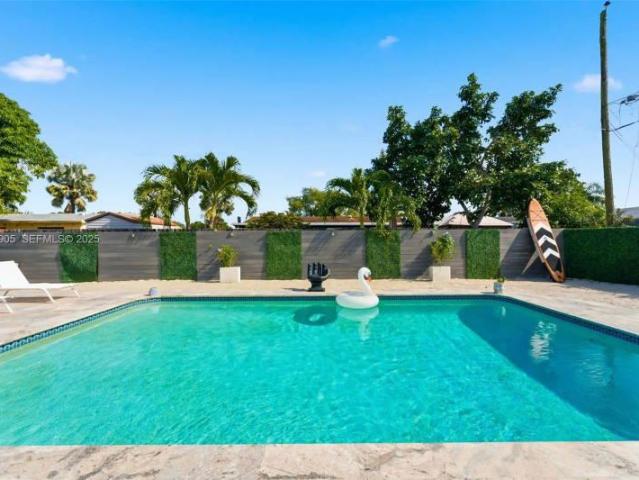 3 bedroom, Hollywood FL 33024 106246297