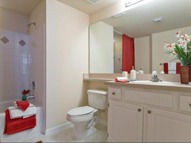 3 bedroom, Hollywood FL 33027 105500924